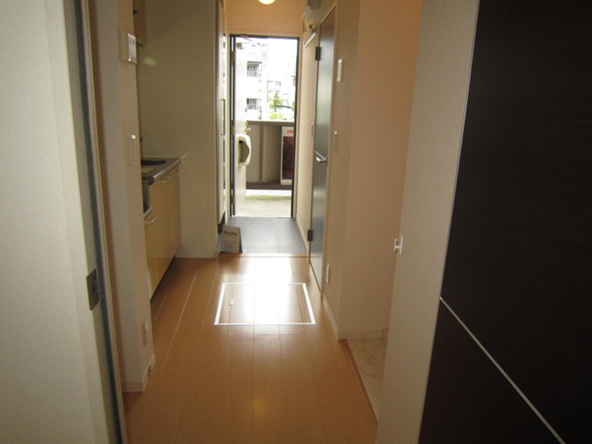 廊下 ＰＲＩＳＭＩＣ