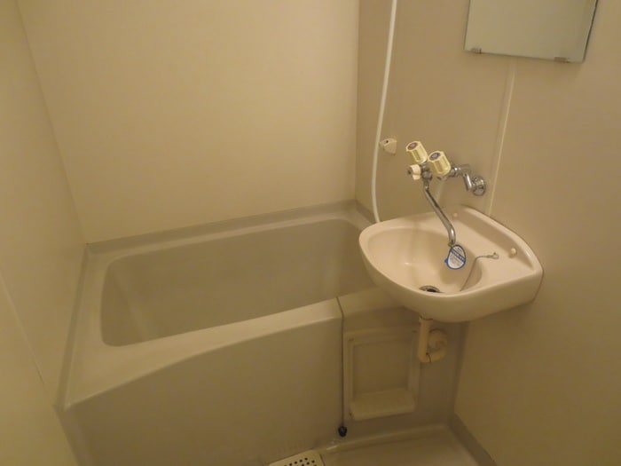 バス／シャワールーム等 サフラン