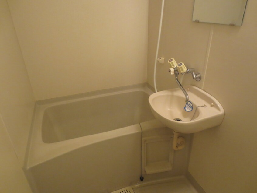 バス／シャワールーム等 サフラン