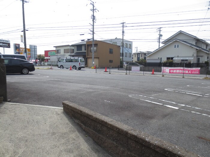 駐車場 ﾊｰﾓﾆｰﾋﾙｽﾞ