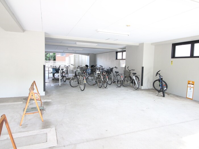 駐輪場 ＳＰＡＣＥ　ＤＵＫＥ