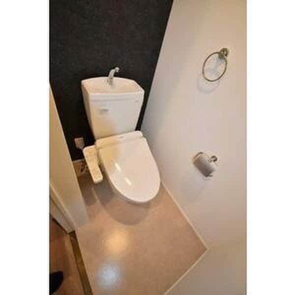 トイレ MOVE八田EAST