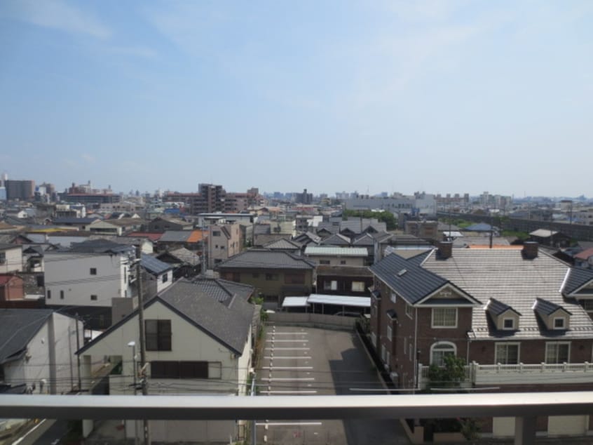 室内からの展望 サンメゾン八熊