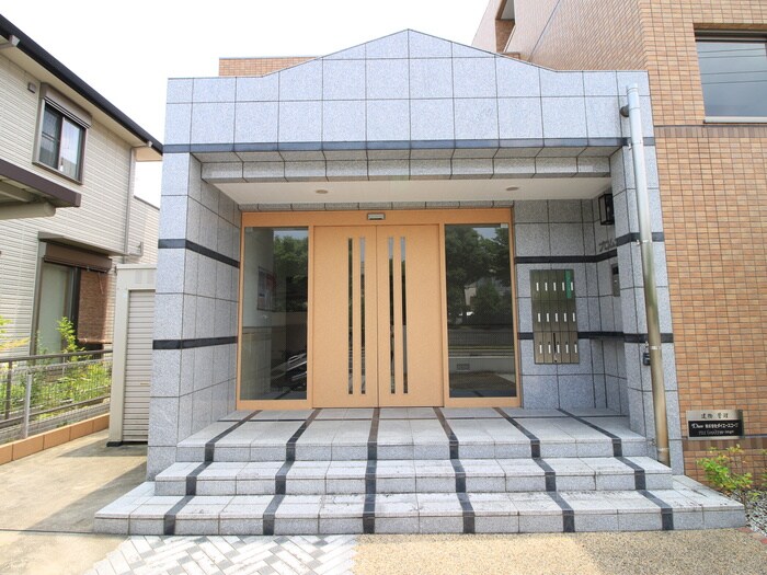 エントランス部分 ＰＲＯＭＥＮＡＤＥ彩