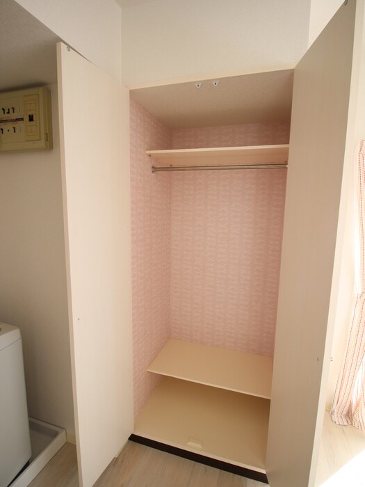 収納 ボ－ディングハウスY.G