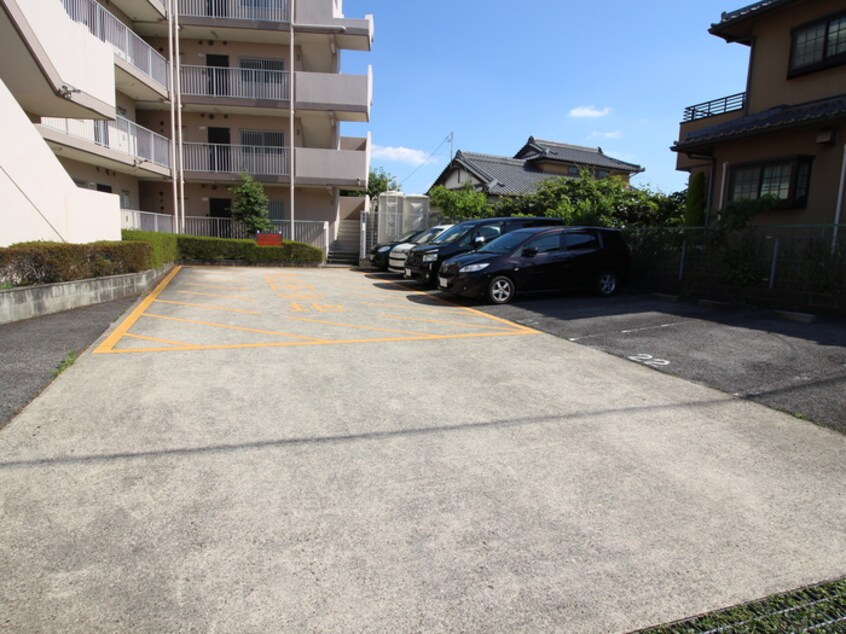 駐車場 グランドール藤ヶ丘東