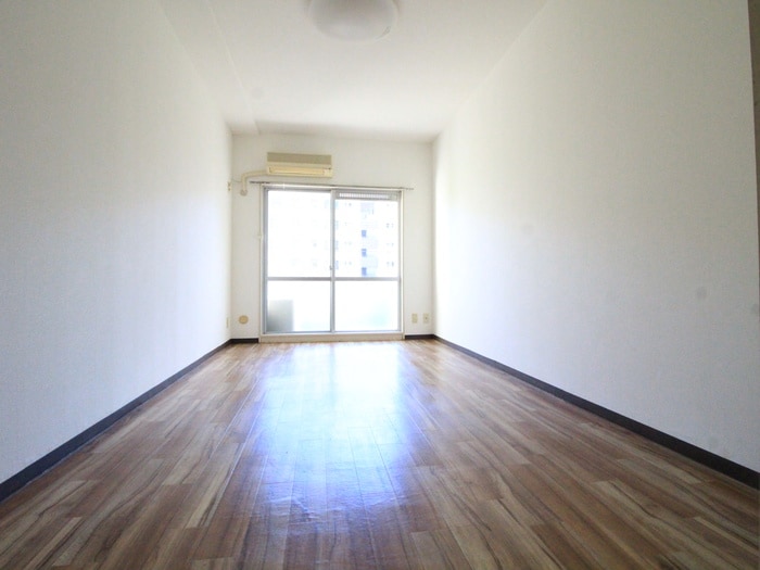 居室 メゾン６０３