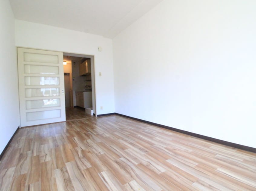 居室 メゾン６０３