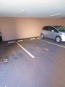 駐車場 マ－ブルアサイ