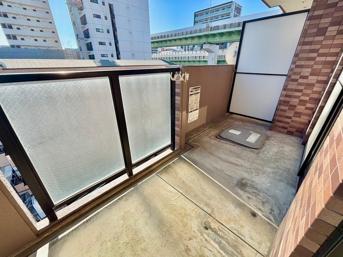 ベランダ・バルコニー マ－ブルアサイ