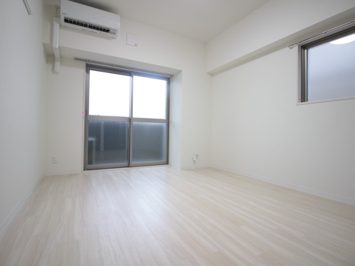 居室 カーサニア尾頭橋