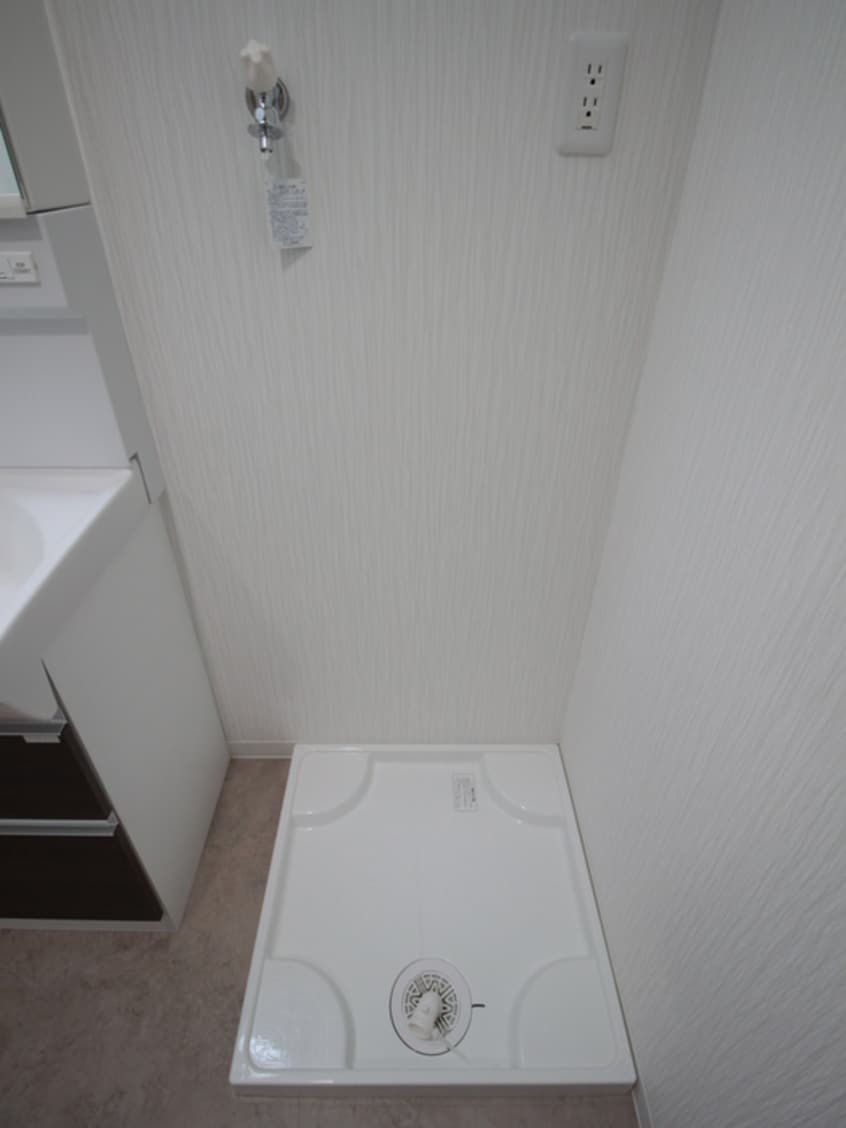 洗濯機置場 カーサニア尾頭橋