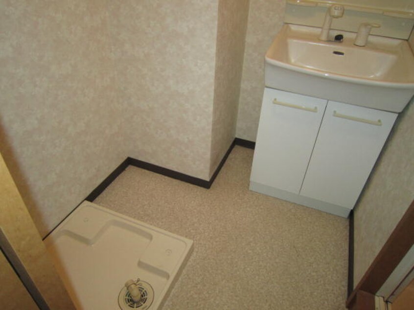 洗濯機置場 リバーブランシェ