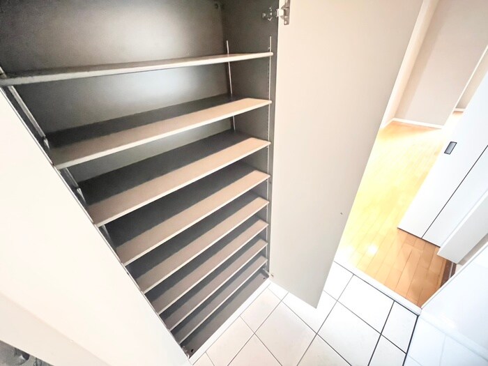 靴箱 Ｓｃｈｅｒｚｏ