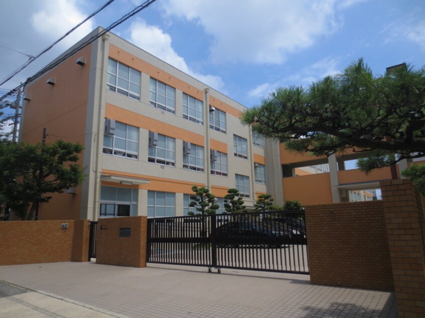 豊岡小学校(小学校)まで306m 若山ビル