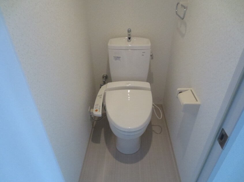 トイレ ル　セルクル