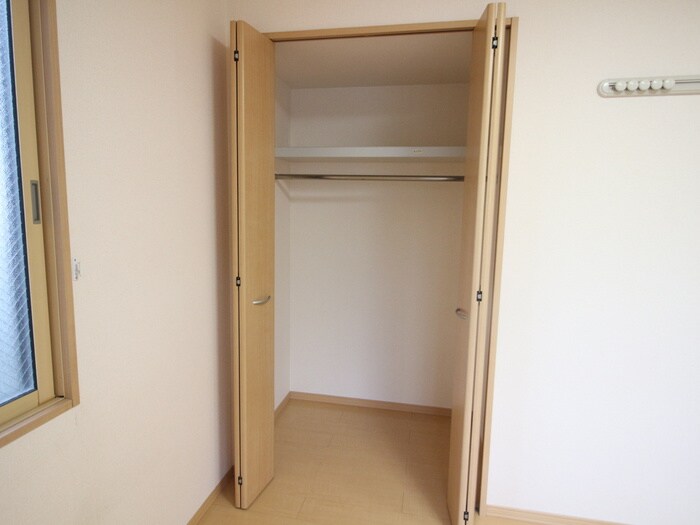 収納 エクセラン秀和