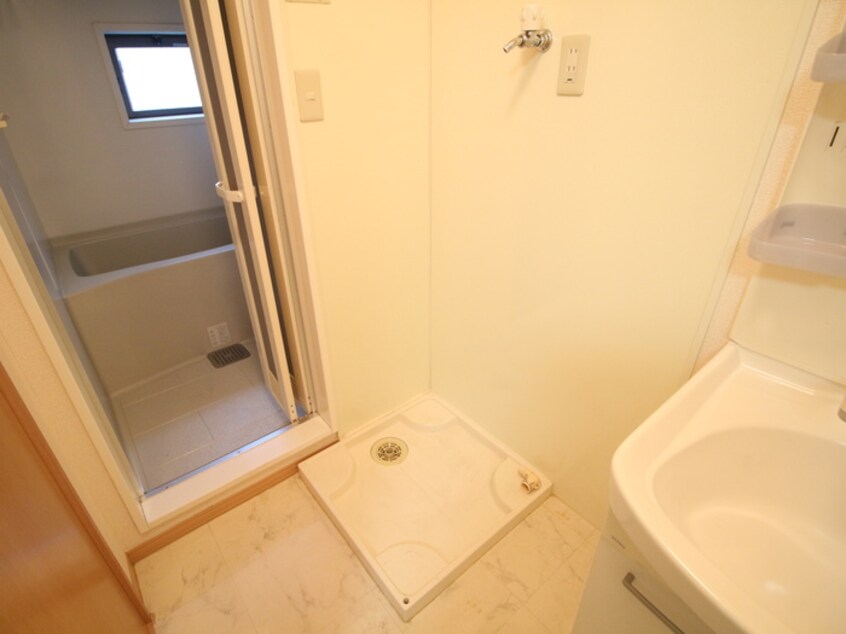 洗濯機置場 エクセラン秀和