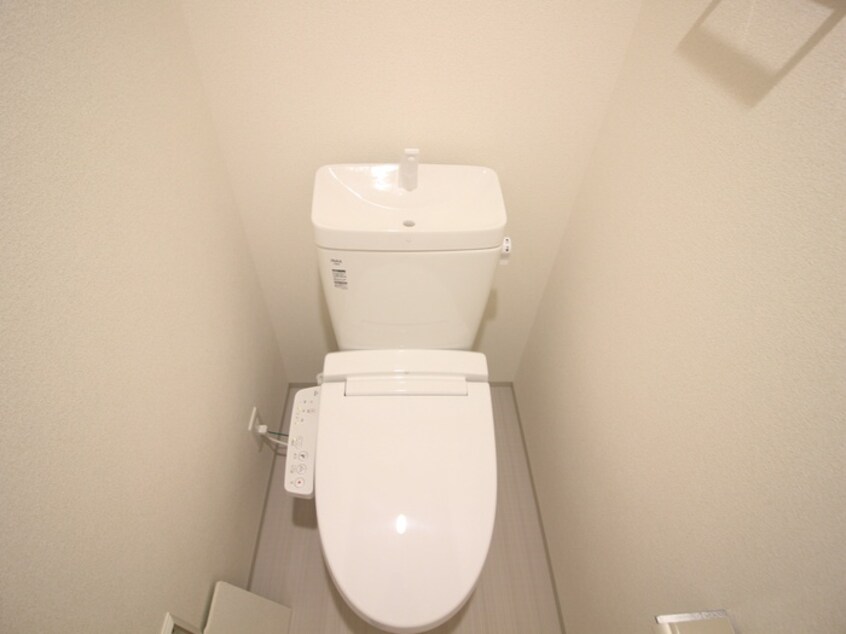 トイレ ﾌﾟﾚｻﾝｽ上前津ｴﾚｽﾀ(1215)