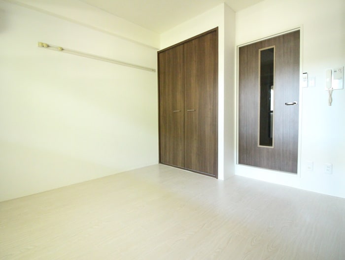 居室 ＩＳＭ　泉