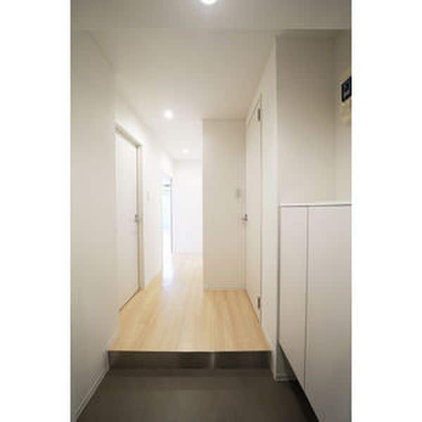 玄関 ＩＳＭ　泉