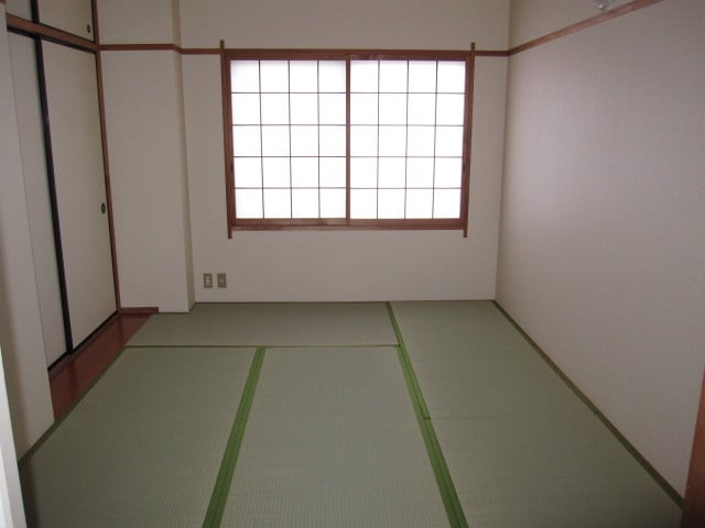 居室 レジデンス前山