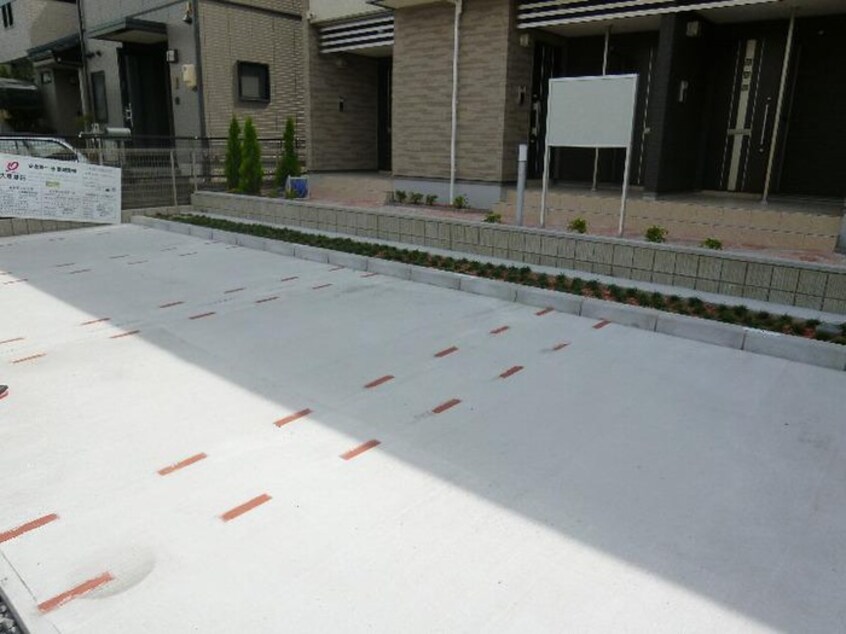 駐車場 フレッサ中郷