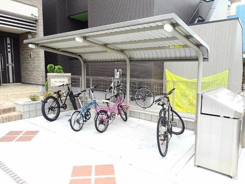 駐輪場 フレッサ中郷