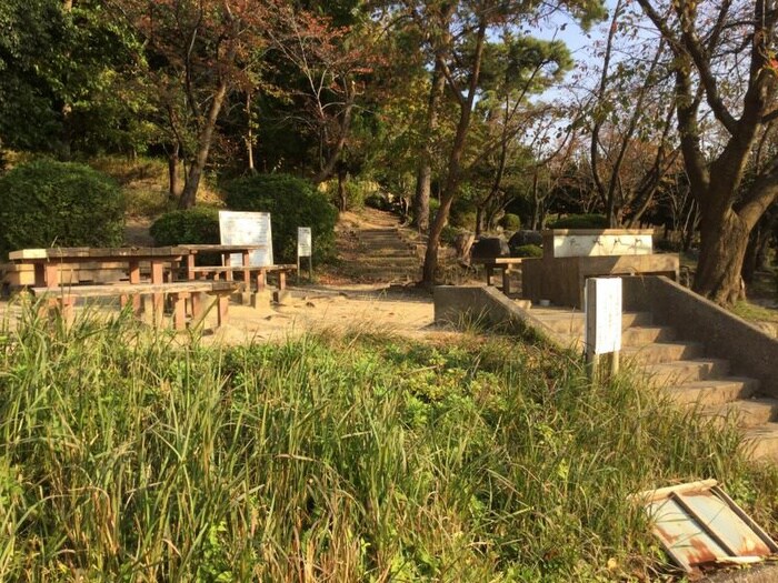 明が丘公園(公園)まで70m コ－ポ　愛