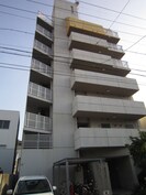 REVER　K&Mの外観