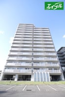 ウェルフォート幸川の外観