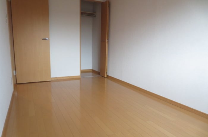 居室 インペリアル雅