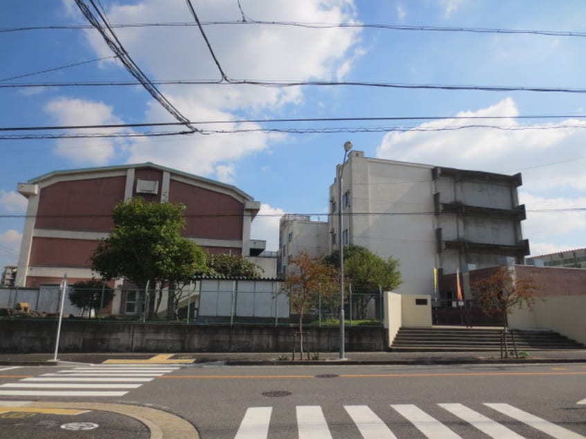 南陵小学校(小学校)まで910m ＨＡＳＴ有松
