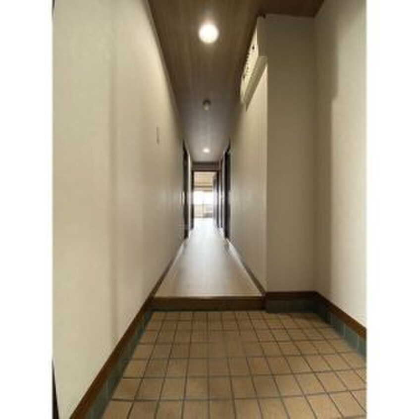 廊下 シーズンコート泰明町