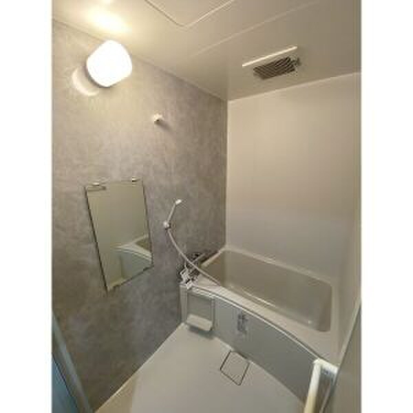 バス／シャワールーム等 シーズンコート泰明町