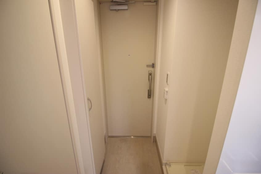 玄関 リブリ・汐路