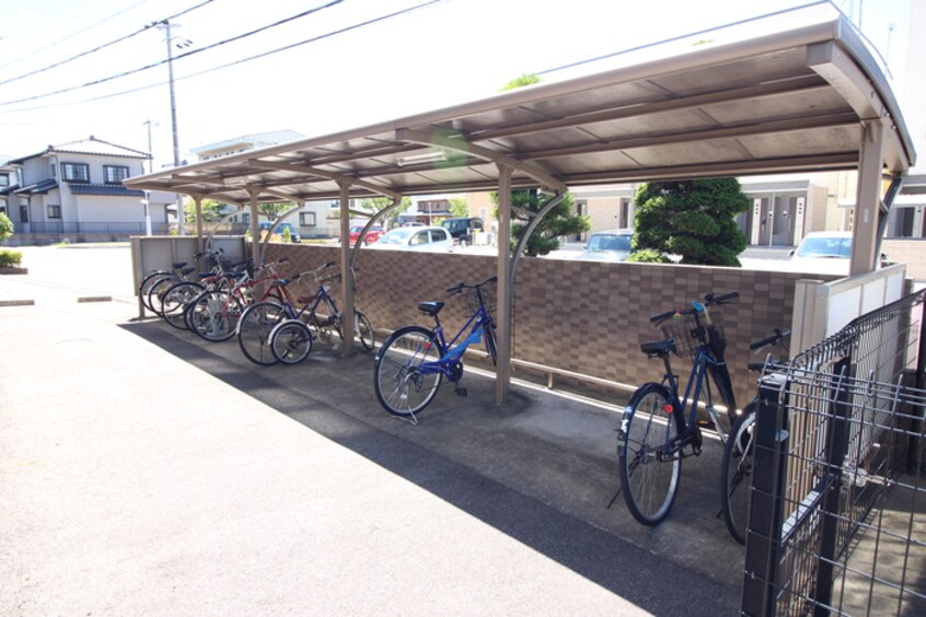 駐輪場 GRACIA