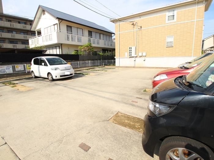 駐車場 サンリット新池Ａ棟