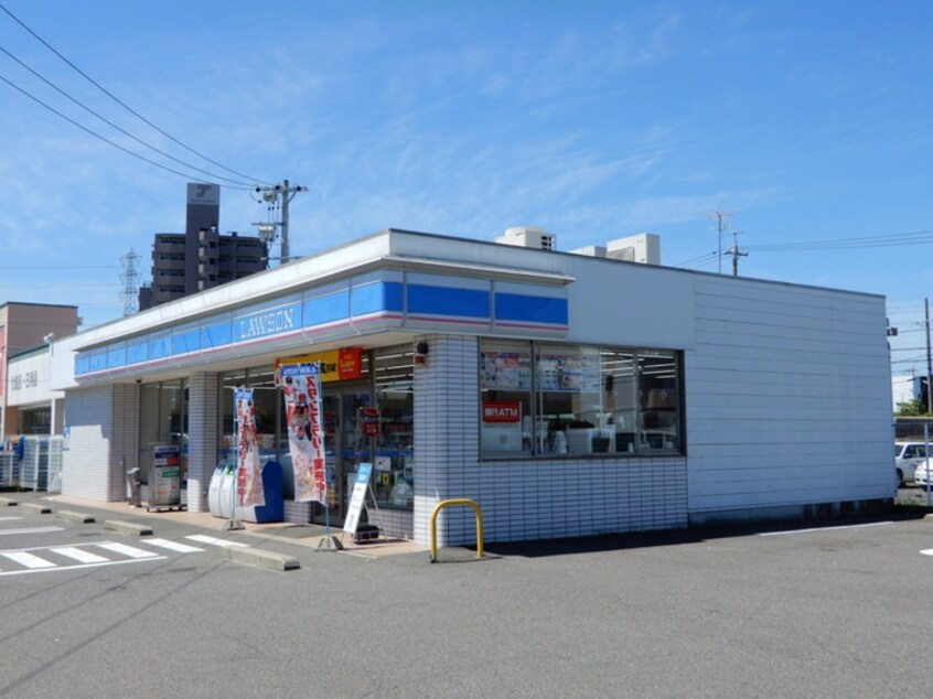 ローソン(コンビニ)まで150m ハイツスペイン村