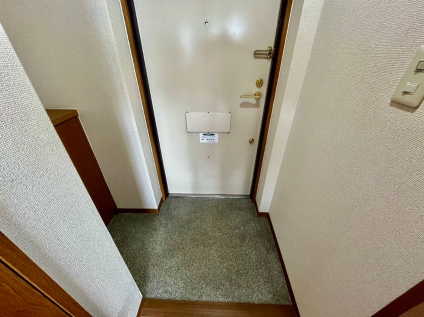 玄関 ディアコ－ト磯部第６