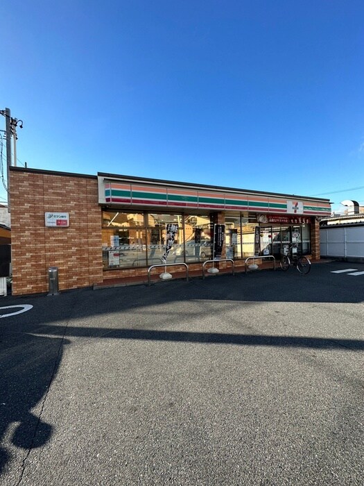 セブンイレブン栄生一丁目店(コンビニ)まで400m ベルヴュコート名古屋則武