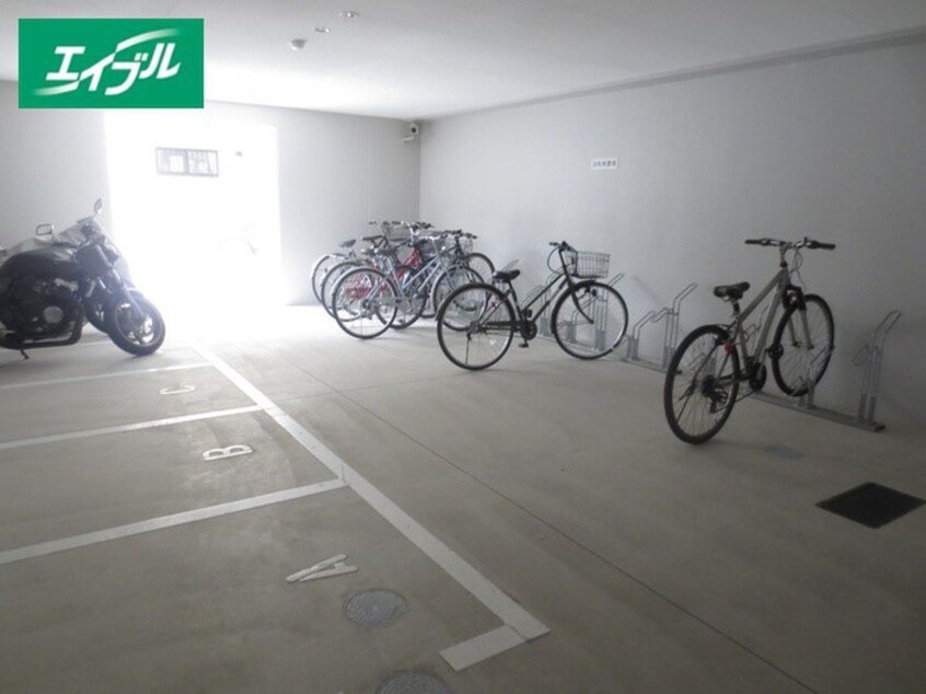 駐輪場 グレイス上前津