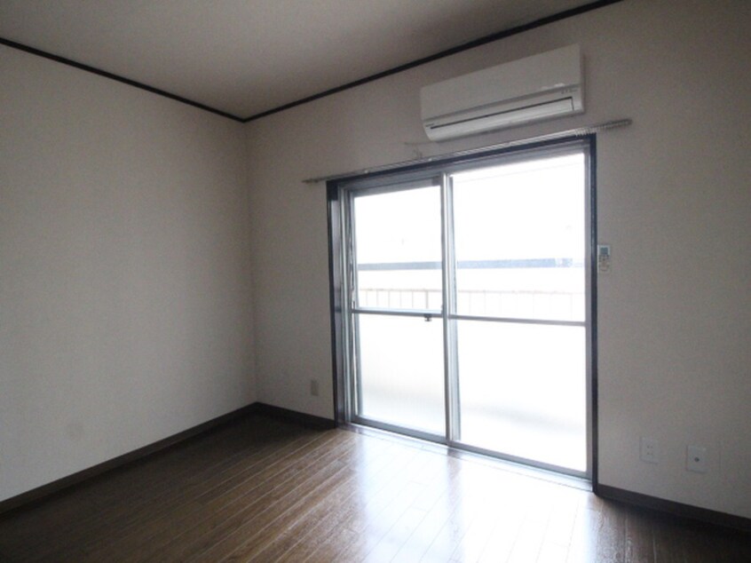 居室 明治第７ビルディング