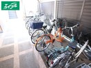 駐輪場 グレイス日比野