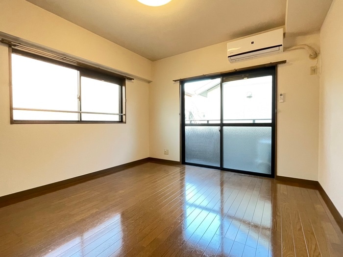 居室 グランモール一社