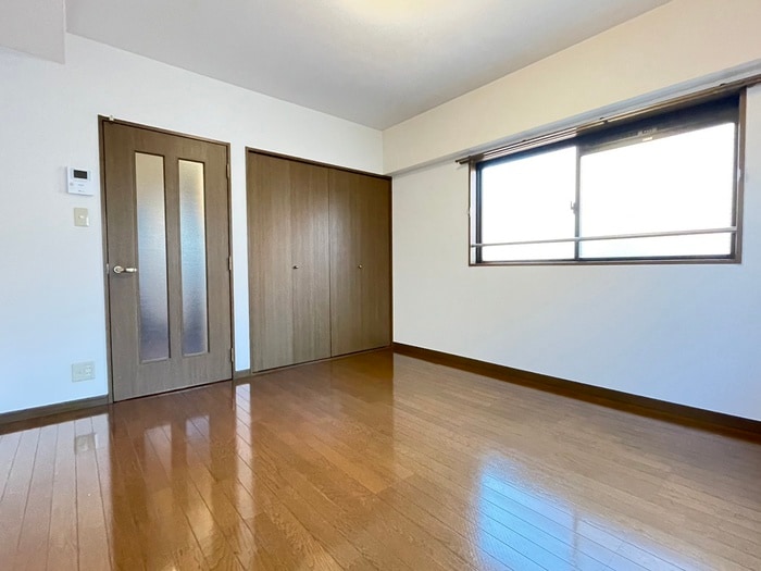 居室 グランモール一社