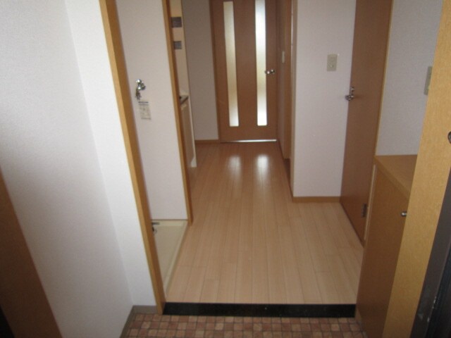 玄関 第３クインビル