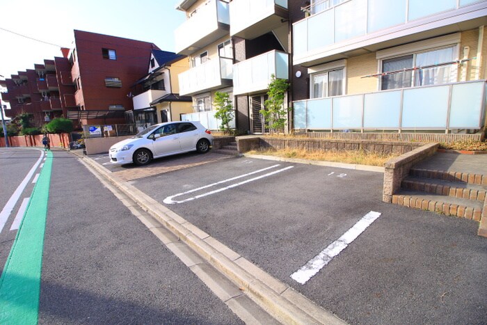 駐車場 カミーリアシンポ東