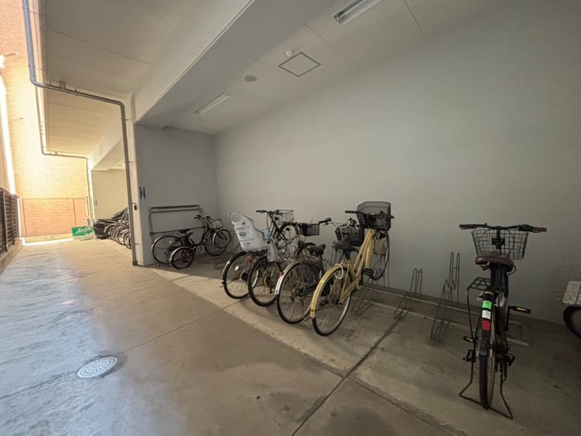 駐輪場 フォレシティ栄