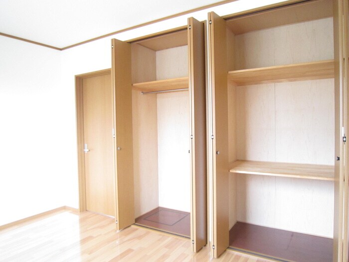 収納 メゾンけやき